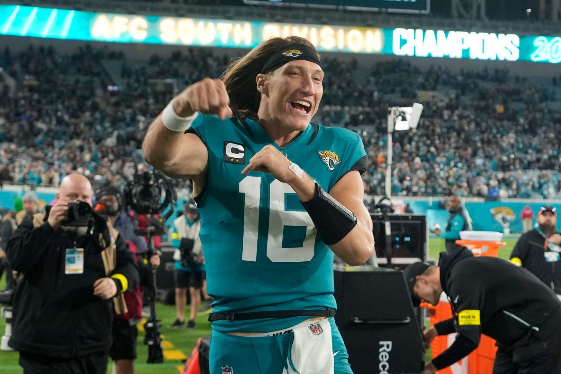 Is Trevor Lawrence Playing Tonight Update On Jaguars Qb For Week Tnf