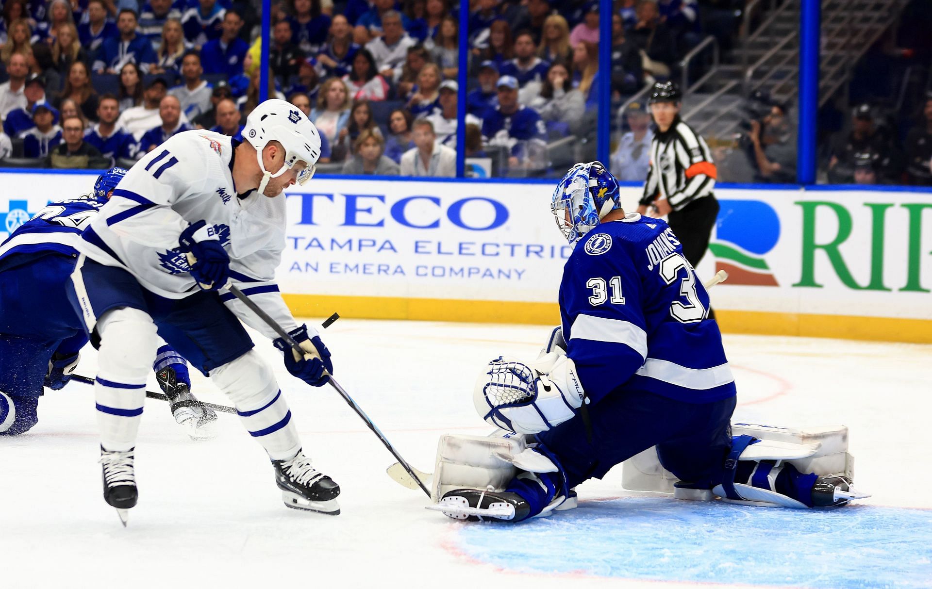 Tampa Bay Lightning Vs Toronto Maple Leafs Live Streaming Options