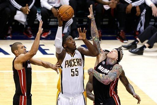 Pacers beat Heat to level NBA series at 2-2