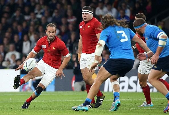 Michalak gets France off to winning start with 32-10 win over Italy