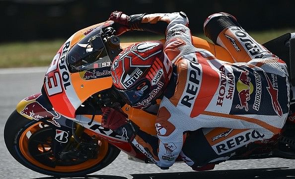 2015 Australian Moto GP: Marc Marquez wins in a thrilling finish