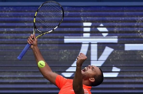 2015 Shanghai Masters: Jo-Wilfried Tsonga through to the final