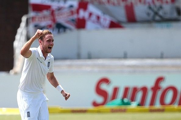 South Africa v England, First Test, Day Two: Match evenly poised after Broad runs through SA top order