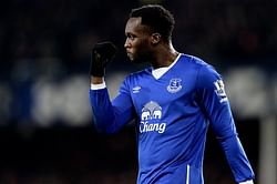 Capital One Cup: Everton grab first leg advantage with 2-1 win over Manchester City