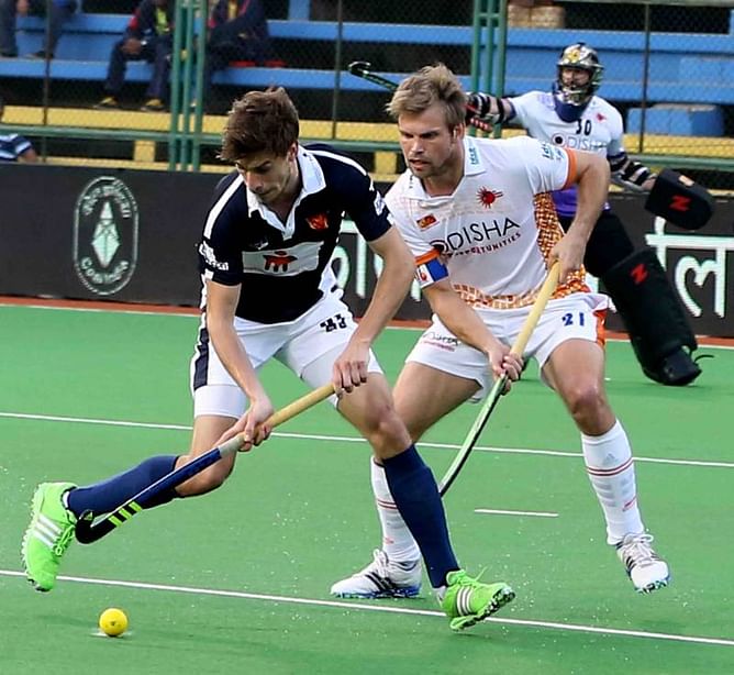 Dabang Mumbai 4 - 6 Kalinga Lancers: Fuchs,Gurjant shine in Alphas' loss