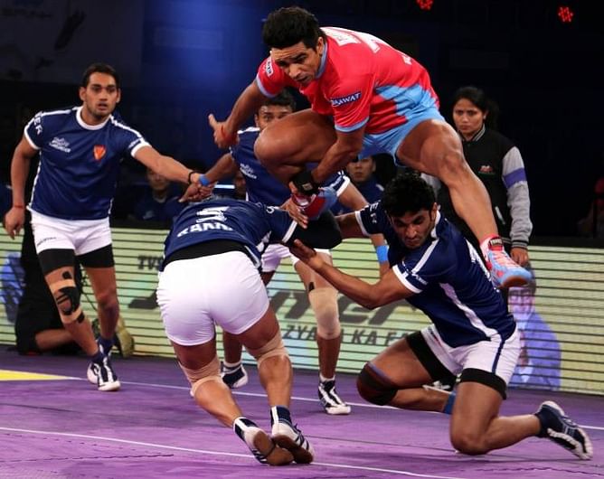 Jaipur Pink Panthers 39-34 Dabang Delhi: Valiant Eagles go down fighting