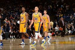 NBA Tuesday recap: Warriors cruise to 54th straight win at home, Houston pick up key win in Cleveland