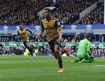 Arsenal secure comfortable 2-0 win over Everton