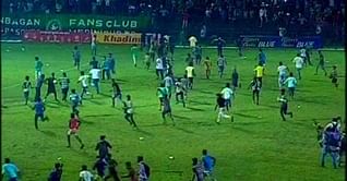 Calcutta Football League : Fans riot as Mohun Bagan threatens to pull out following controversial decisions