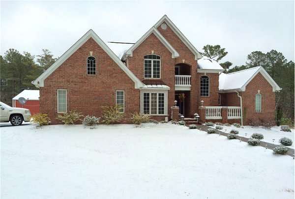 Photo: la maison de Jeff Hardy en Cameron, North Carolina, United States.
