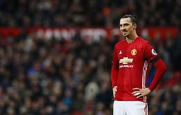 Ibrahimovic coy on Manchester United contract extension