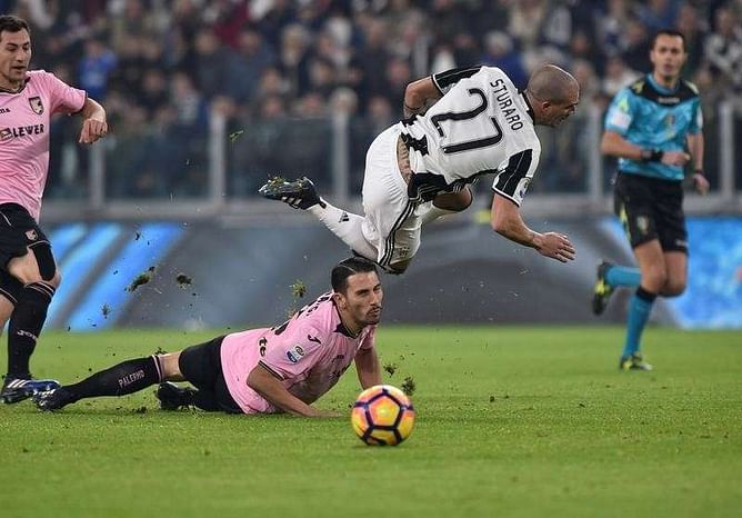 Dybala scores twice as Juventus rout Palermo