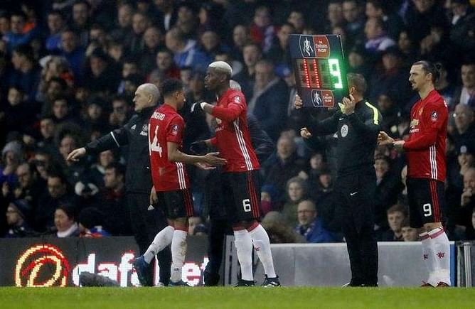 Ibrahimovic fires Man Utd into FA Cup quarter-finals