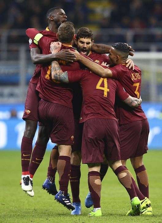 Nainggolan masterclass inspires Roma to another win