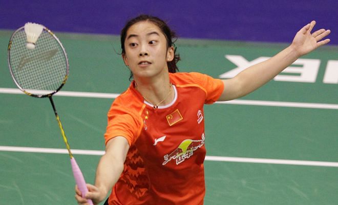 Chinese 5th seed Shixian Wang has beaten India's 2nd seed Saina Nehwal 21-15, 21-13 in the quarter-finals of the Australian Open Badminton.