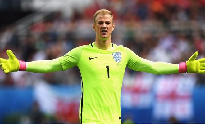 Hart and Oblak on Conte's radarWith Thibaut Courtois linked to a mega move to Real Madrid, Antonio Conte is looking to sign Joe Hart or Jan Oblak as the first-choice Chelsea stopper. Hart is out of favour at Manchester City and is currently on loan at Torino. Oblak is sidelined for the next three months with an injured shoulder. 