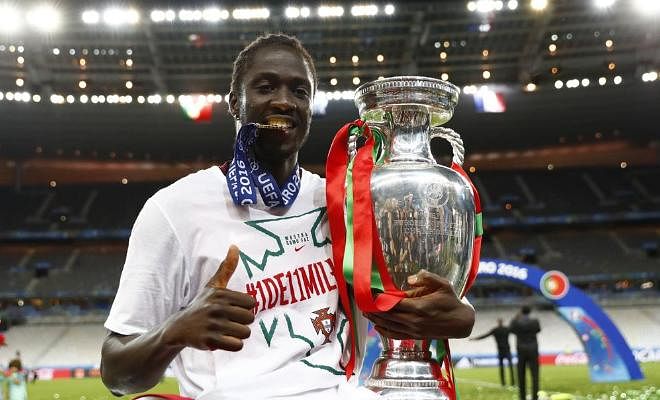 Happy 29th birthday Eder. His only competitive goal for Portugal won them the European Championship!