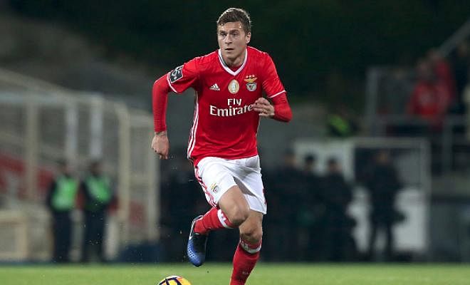 LINDELOF'S AGENT CONFIRMS BID!The agent of Benfica defender Victor Lindelof has confirmed there is a bid on the table for his client - but he has refused to confirm if it is from Manchester United. 