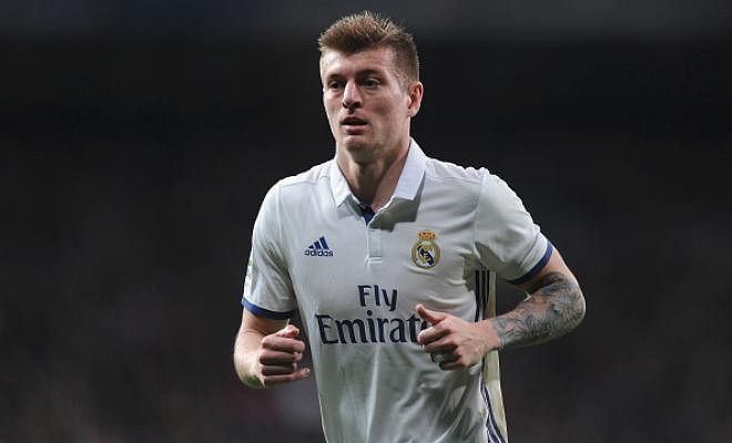 JUVE WANT KROOS!Serie A champions Juventus are weighing up an ambitious move for Real Madrid midfielder Toni Kroos, according to reports in Italy. The Bianconeri are looking to boost their midfield options and Germany international Kroos has emerged as one of their targets and Juve’s managing director, Beppe Marotta, is willing to sanction a big-money move for Kroos, who is under contract until 2022 and would cost around €60m. 