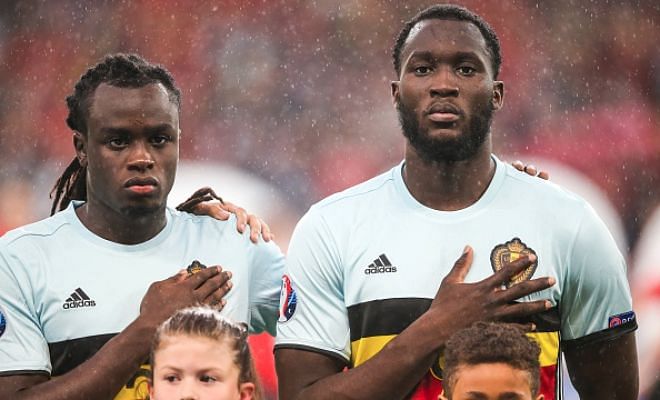 Romelu Lukaku's younger brother attracting attention!Lazio are ready to join Watford in a battle to sign Jordan Lukaku, who played alongside his elder sibling Romelu Lukaku for Belgium at the Euro.The defender from K.V. Oostende has been enquired about by Lazio as his club will be ready to cash in on him this summer, with his contract due to expire next year.
