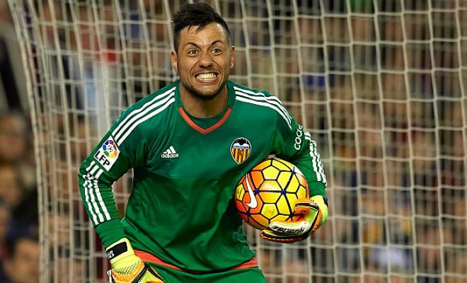 Barca set to sign Diego Alves? Barcelona are looking forward to Valencia's goalkeeper Diego Alves as a replacement for Claudio Bravo who is close to joining Man City