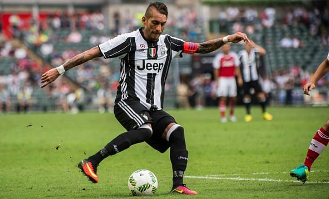 'Wat' a signing that could be!The Sun report that Watford are have agreed a £13m deal to sign Juventus midfielder Roberto Pereyra.