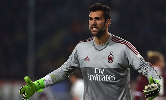 LOPEZ TO CHELSEA!Chelsea have agreed a deal with AC Milan to sign Diego Lopez. The former Real Madrid goalkeeper is set to replace Begovic on the bench.Begovic meanwhile is said to be heading to Everton who are looking for a suitable GK to replace the departed, Tim Howard.