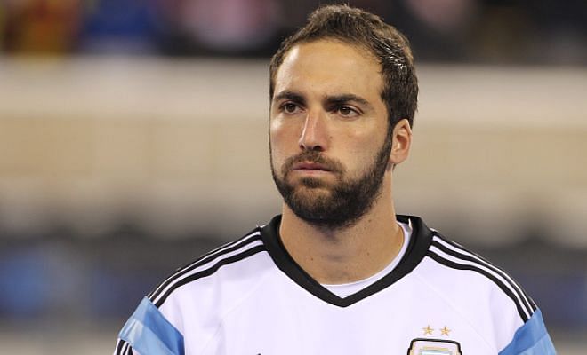 UPDATE ON THE HIGUAIN TO JUVENTUS SAGA:Napoli and Juventus are set to meet today to discuss the transfer of Gonzalo Higuain.Napoli have informed them that they will not accept anything less than €94 million (release clause) and now Juventus have offered to pay the release clause in two installments or offer 2-3 of their players in a swap deal for the striker.