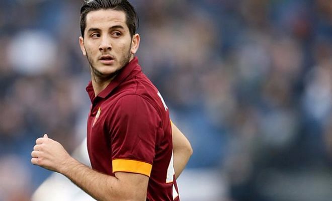 Bad news, Premier League! It looks like Arsenal, Chelsea and Manchester United are all set for some disappointing news as Kostas Manolas has reportedly agreed to stay at AS Roma after the Italian club put forward a new and improved deal on the table. 