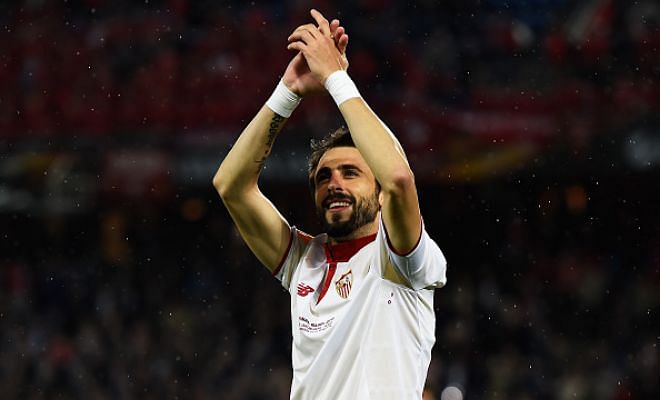 Fernando Llorente to SwanseaThe 2010 World Cup and 2012 European Championship Spanish winner is set to be transferred from Europa League champions Sevilla.The striker gave his medical on Friday and the deal could be announced soon.