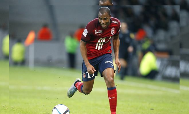 Godfather Wenger and Arsenal set to hijack a signing!Arsenal are set to sign Lille defender Djibril Sidibe. The prospect can play on either of the wings and impressed in the French Ligue last season.  It appears the signing is to replace Kieron Gibbs who looks likely to leave the Gunners.Earlier, Monaco made a £12m move that was nearly approved by the player's club until Arsenal poked their nose into it. According to L'Equipe, Arsenal have muscled in on the deal ever since they found out that Lille had agreed to a fee, and presented Sidibe with an offer he couldn't refuse.In other news, Monaco is planning to sue whoever quotes the idiom, 