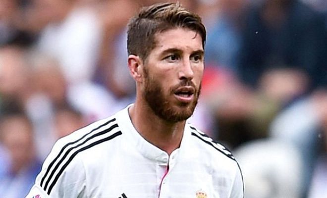 Manchester United's hopes of signing Real Madrid's Sergio Ramos appear to be over with the defender set to sign a new contract with the Bernabeu club. [Daily Mail]