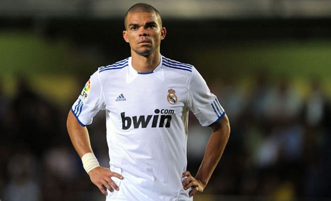 Pepe is set to sign a new contract with Real Madrid which will keep him at Santiago Bernabeu till 2017. [AS]