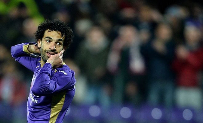 Tottenham have set their sights on Mohamed Salah, but it is very unlikely that Chelsea will agree to sell him to a rival club. (Standard)