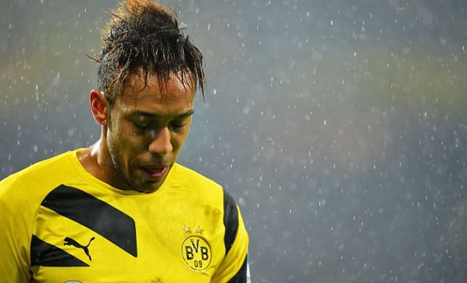 After Arsenal's offer for Karim Benzema was rejected, they have set their sights on Borussia Dortmund's Pierre-Emerick Aubameyang who is valued at £31 million. (Reviersport)