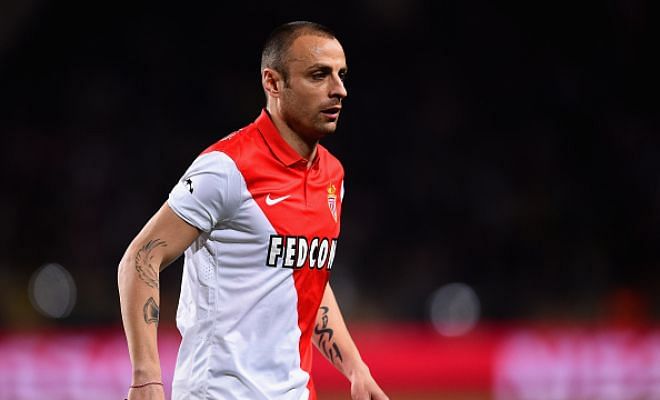 Aston Villa are very close to completing the signing of Dimitar Berbatov from Monaco on a free transfer. [Daily Express]