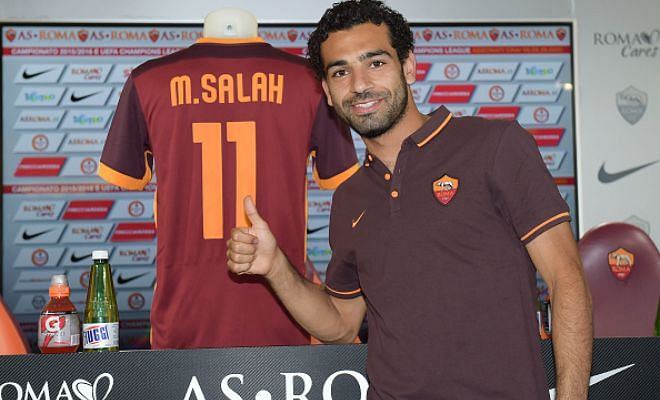 Egyptian winger Mohamed Salah has joined Roma on a season-long loan.