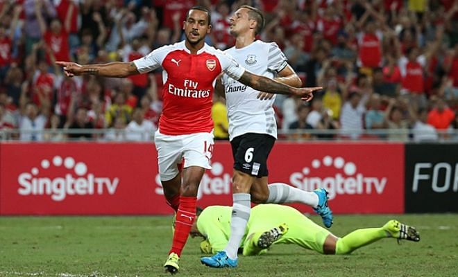 Theo Walcott keen to sign Arsenal deal but wants more than £100,000 a week. [Guardian]