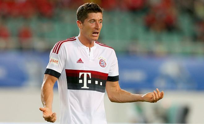 Bayern Munich star Roberto Lewandowski is being considered to be Arsenal's new target if their talks with Real Madrid for striker Karim Benzema break down. (Metro)