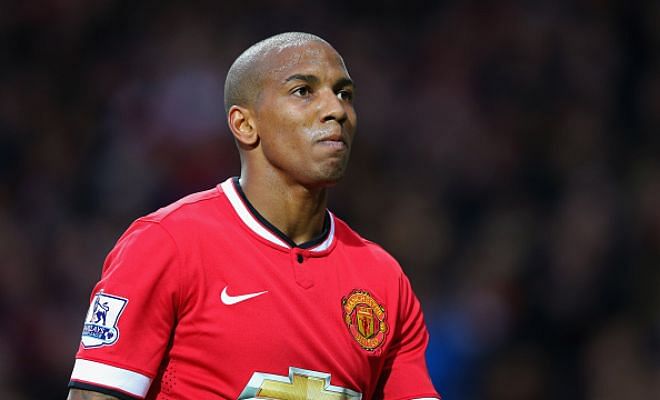Ashley Young could sign a new contract at Manchester United soon, dashing Tottenham's hopes of signing the winger. [Talksport]