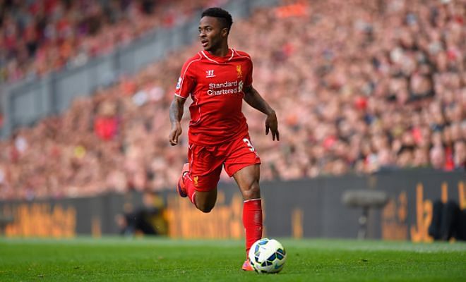 Manchester City are facing stiff competition from Chelsea for Raheem Sterling. (Sky Sports)