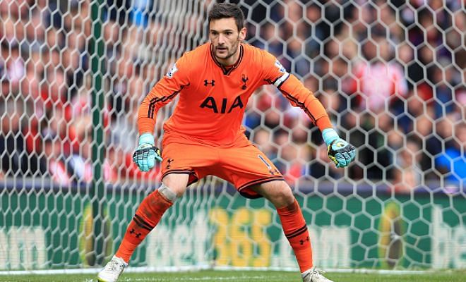Manchester United are eyeing Hugo Lloris as a replacement for David de Gea and have already made contact with the French goalkeeper. [L'Equipe]