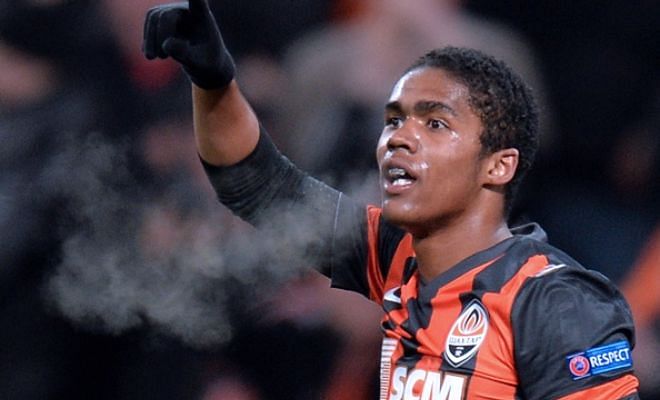 Bayern Munich have reached a verbal agreement with Shakhtar for their player Douglas Costa with a fee of €35m in place. (Sport1)