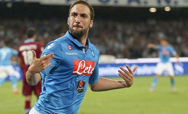 Chelsea to bid £30 million for Napoli's Gonzalo Higuain. [Telegraph]