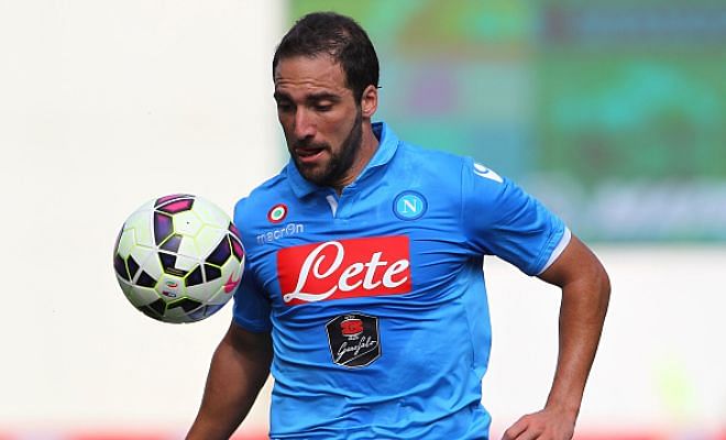 Chelsea might join in the race to sign Napoli striker Gonzalo Higuain. (Sun)