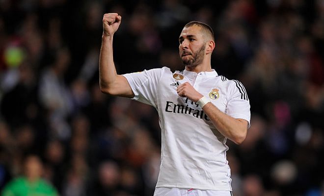 Karim Benzema will stay at Real Madrid as he is not interested in joining Manchester United. (Sun)