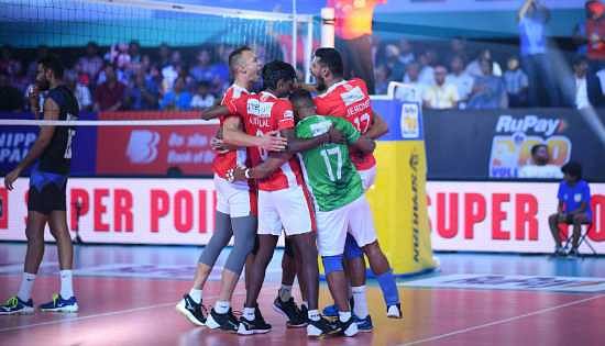 Pro Volleyball League 2019 Semi-final 1: Calicut Heroes vs U Mumba ...