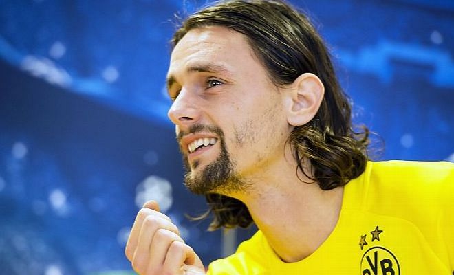 Neven Subotic agrees new Borussia Dortmund contract. [ESPN FC]