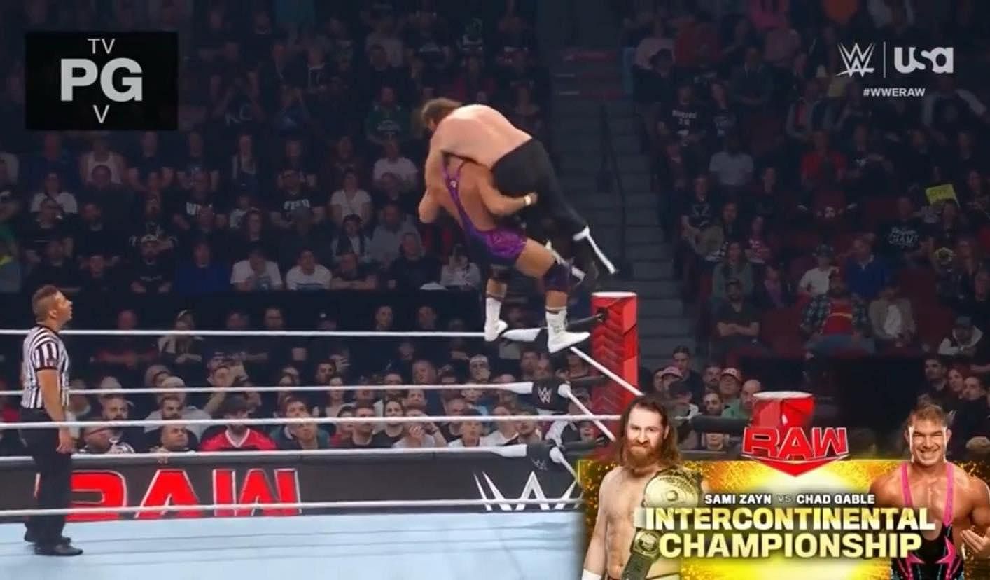 WWE RAW Live Results (April 15, 2024) Fan favorite attacks top champion while he hugs his wife