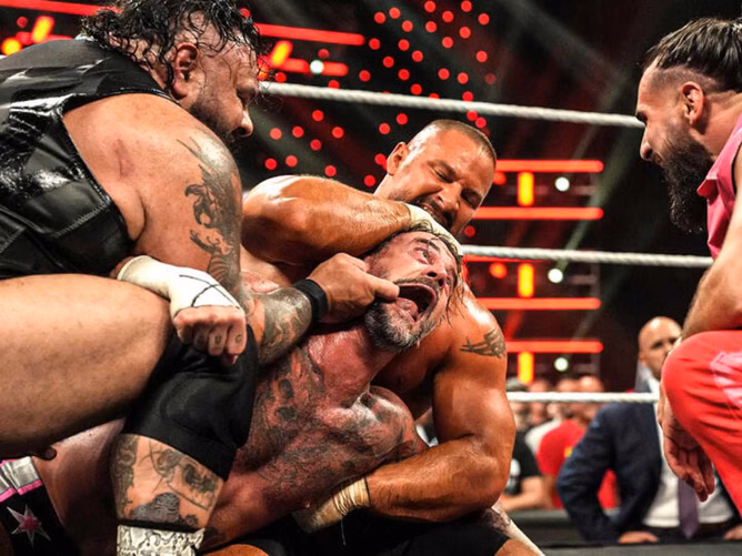 WWE RAW Live Results: Naomi's big announcement, CM Punk responds to Seth Rollins
